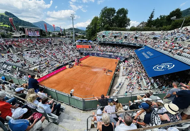 Schon an den ersten Tagen war der Center Court gut gefüllt. | Foto: Kogler