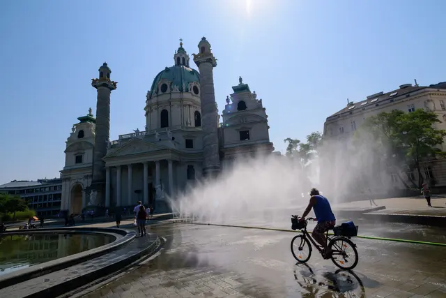 Die Sonne steht hoch, die Temperatur lockt die Schweißtropfen auf der Wieden hervor. Wie die Hitzekarte zeigt, steigen die Temperaturen im Bezirk stetig.  | Foto:  Gerhard Wild / picturedesk.com