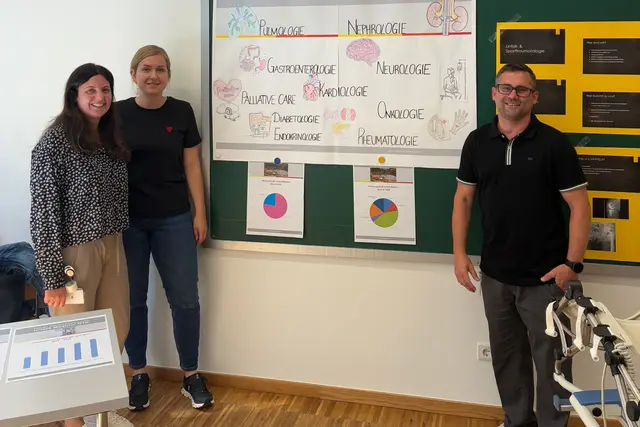 Auch das Krankenhaus St. Vinzenz Zams war bei der Berufsmesse vertreten | Foto: St. Vinzenz Bildungszentrum