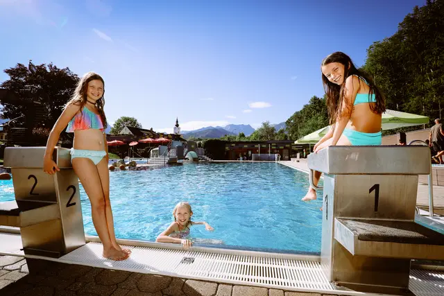 Ob sportlich, spielerisch oder einfach nur entspannt: Das Freibad bietet vier Wasserbereiche. | Foto: Trofaiach