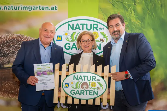 Vizebürgermeister Viktor Weinzinger Landeshauptfrau Johanna Mikl-Leitner und Bürgermeister Stefan Steinbichler.