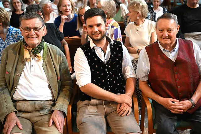 Pfarrgemeinderatsobmann Rudolf Dörflinger, Gabriel Kogler die rechte Hand von Sängergauobmann Siegfried Ehrlich | Foto: Josef Bodner