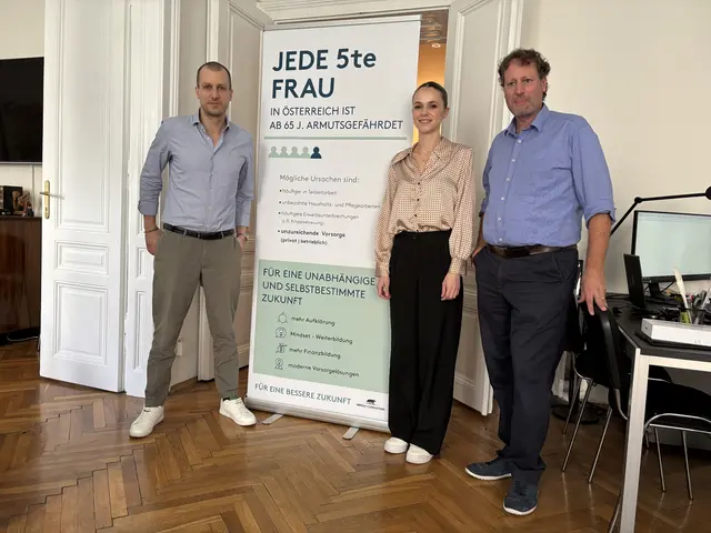 (v.l.n.r.): Erwald Hausar, Sophia Lenikus und Dieter Turek haben sich als Ziel gesetzt, Armut zu verhindern, bevor sie entsteht. | Foto: Matthias Pandrea/MeinBezirk