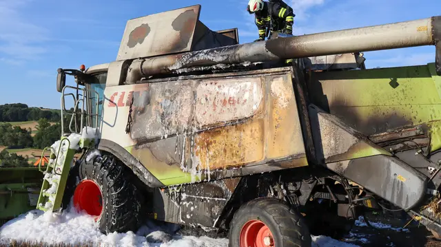 Vier Feuerwehren waren im Löscheinsatz. | Foto: Bezirksfeuerwehrkommando Oberwart/Alexander Flaschberger