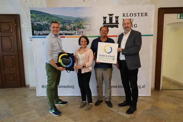 Arbeitsgespräch der Dorf &amp; Stadterneuerung
v.nr: Bürgermeister Christoph Kaufmann, Monika Heindl &amp; Daniel Brüll (beide NÖ Dorf &amp; Stadterneuerung, Stadtamtsdirektor Michael Duscher) | Foto: NÖ Dorf &amp; Stadterneuerung