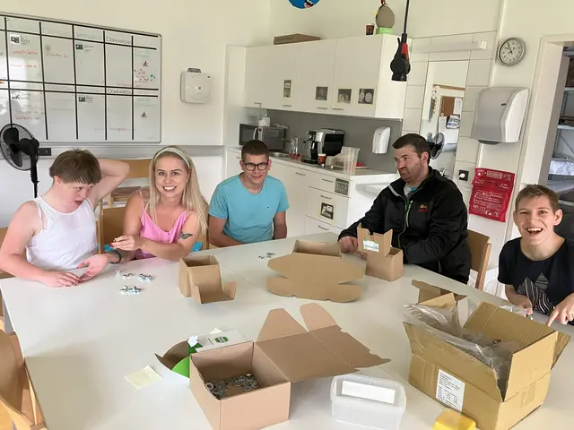 Die neue Leiterin Sarah Hangler (2.v.l.) hofft weiterhin auf eine gute Zusammenarbeit im Team und mit der Gemeinde.   | Foto: Lebenshilfe OÖ