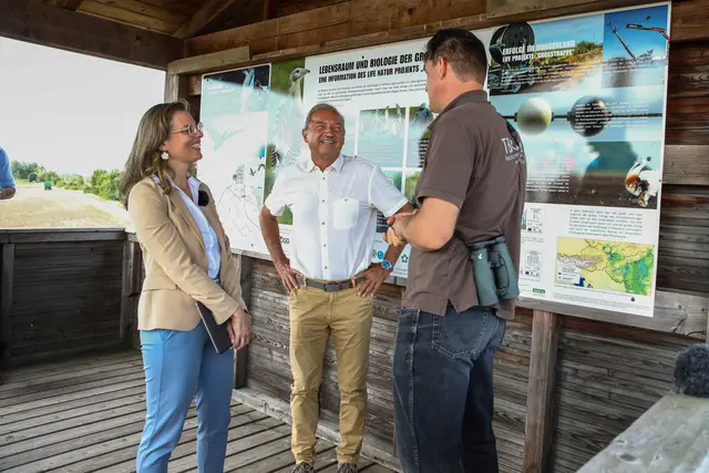 Für Naturschutzlandesrätin Anja Haider-Wallner zeigt das Projekt, wie ökologischer Schutz und wirtschaftliche Interessen Hand in Hand gehen können. | Foto: LMS Burgenland