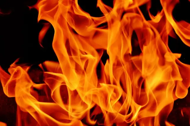 Bei beiden Bränden muss die Brandursache noch ermittelt werden. | Foto: Symbolbild: Pixabay