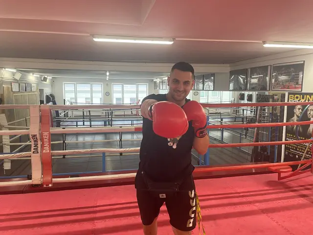 Marcos Nader führt seit dem Tod seines Bruders, Daniel Nader, den Boxclub "Bounce" alleine an. | Foto: Kristof Paksanszki/MeinBezirk