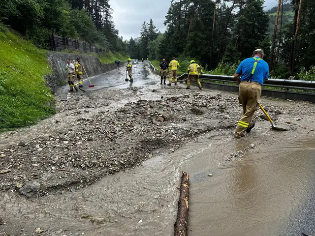 Einsatz nach Unwetter im Wipp- und Stubaital. | Foto: FF Schönberg/FB