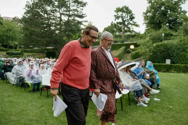 Michael Maertens und Roland Koch beim Schwimmenden Salon. | Foto: Cedrick Kollerics