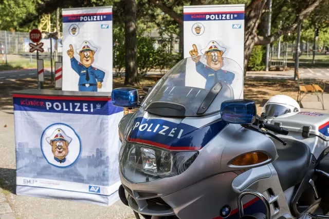 Alles, was Kinder schon immer über die Arbeit der Wiener Polizei wissen wollten, erfahren sie bei der Kinderpolizei. | Foto: LPD Wien