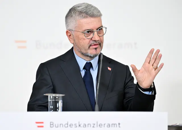 Der Krisensicherheitsberater der Bundesregierung, Peter Vorhofer, hat erstmals ein umfassendes "gesamtstaatliches Lagebild" zur Krisenprävention und -bewältigung vorgelegt. | Foto:  HANS KLAUS TECHT / APA / picturedesk.com