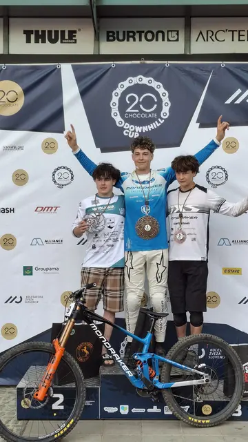 Paul Schmiedinger jubelte über den zweiten Platz. | Foto: Achathaler