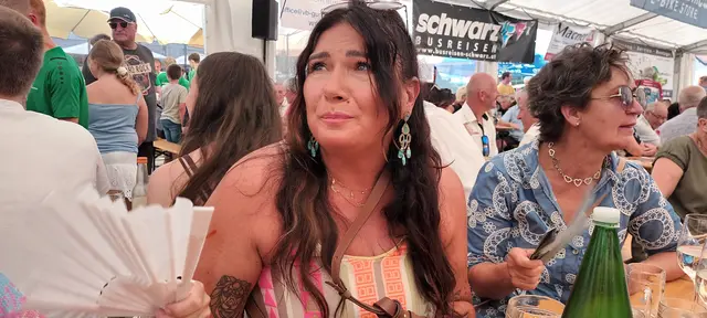 Conny Brandl erwartet den fleißigen Sohn Clemens.