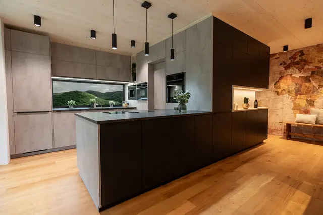 Vom ersten Entwurf bis zur finalen Montage – jedes Projekt ist ein Unikat, individuell geplant und präzise ausgeführt. | Foto: Studio Dissauer