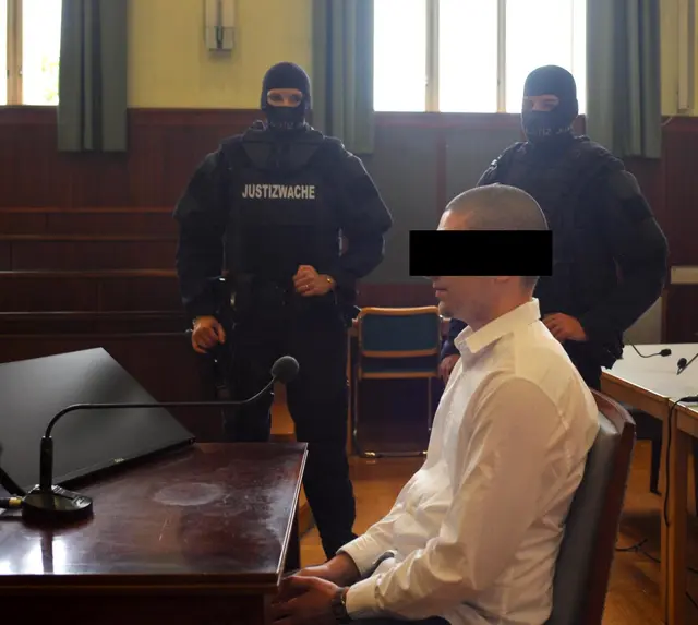 Der 18-Jährige steht vor Gericht. | Foto: Sascha Trimmel