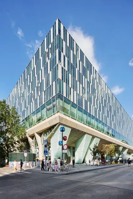 Das Einkaufszentrum in der Landstraße schaffte es auf Rang Drei der beliebtesten Shopping-Tempel der Stadt.  | Foto: Wien Mitte The Mall