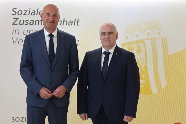 ÖVP-Landesrat Christian Dörfel und FPÖ-Klubobmann Thomas Dim (r.). | Foto: Land OÖ/Kauder
