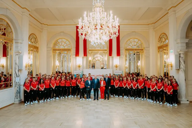 Die österreichische Delegation wurde von der Regierungsmitgliedern und Sport Austria-Präsident Hans Niessl verabschiedet. | Foto: Sport Austria