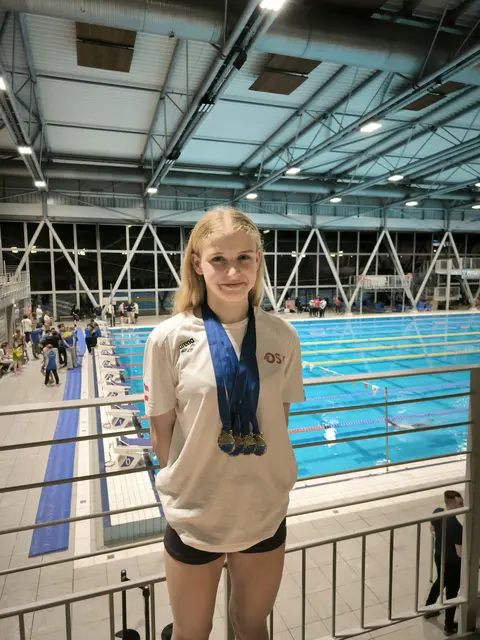 Lilli Paier holte sich in Györ im Dezember 2024 gleich mehrfach österreichische beziehungsweise steirische Rekorde. | Foto: SV Leoben