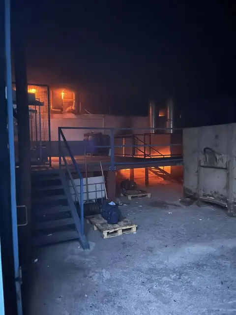 Der Brand konnte rasch unter Kontrolle gebracht werden. | Foto: FF Hirm