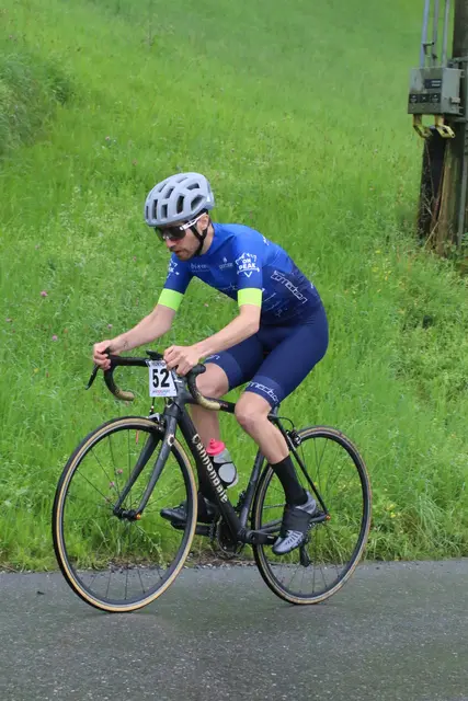Lokalmatador Gregor Capellari (Brixental Connection) fuhr mit 36:36 Minuten eine Spitzenzeit | Foto: Habison