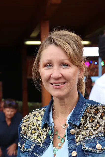 Glückliche Mama und Gewinnerin des MeinBezirk-Nachbarschaftsfestes: Selina Messner.  | Foto: Edith Ertl