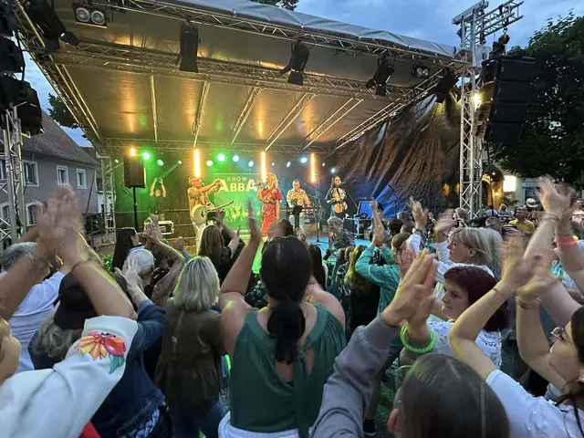 ABBA-Stimmung auf der Bühne des Köflacher Musiksommers. | Foto: Stadtgemeinde Köflach