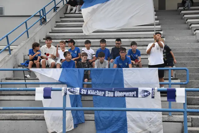 Die jungen Oberwarter Schlachtenbummler feuerten ihre Mannschaft kräftig an. | Foto: Michael Strini