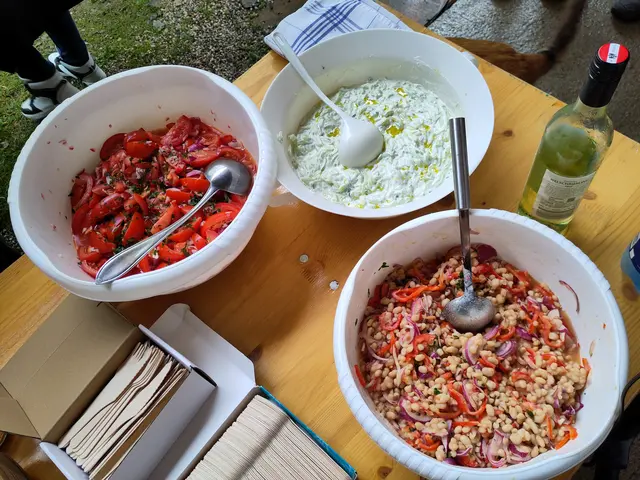 Eine bunte Variation an Salaten gab es zur Auswahl. | Foto: Berger