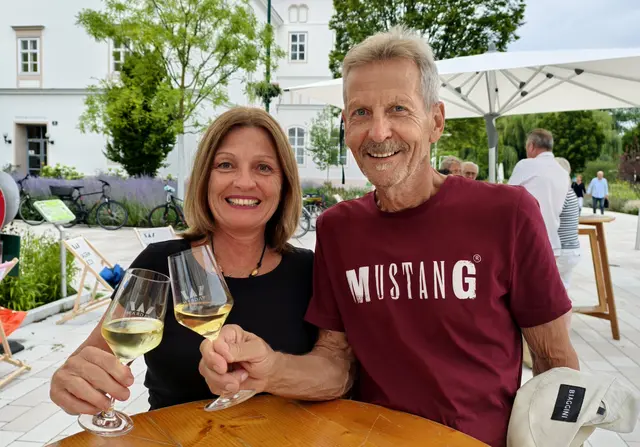 Engelbert und Gaby Herzog aus St Andrä. Gemischter Satz trifft Grauburgunder, | Foto: Christian Nowotny