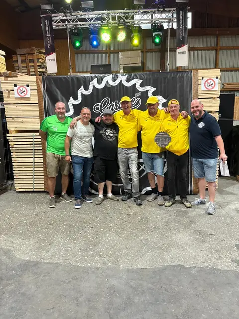 Sieger des Knittelturnier die Moarschaft „STIEGER“, von li-re: Veranstalter Obmann Union St. Konrad Wolfgang Riedler u. Christian Gumpl, die 4 Sieger und Organisator GARAGE 2.0 Joachim Wallner