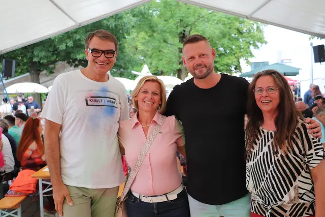 Organisierten mit zahlreichen Helfern das Fest der Vereine: Sepp Zirkl, Sabine Jakubzig, Rudolf Grewin und Monika Dunkl vom Ausschuss für Vereine (nicht im Bild: Michael Konrad). | Foto: Edith Ertl