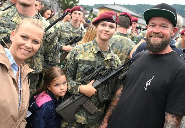 Die Familien fühlen sich bei der Angelobung gut eingebunden | Foto: Josef Bodner