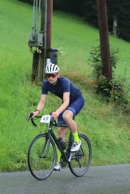 Lokalmatador Dominik Schwarz (SV Kitzsport) unterbot mit 39:46 die 40-Minuten-Marke | Foto: Habison