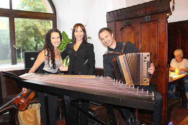 "Cordes y Butons" in der Geisterburg