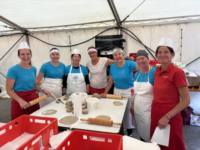 Die Pöhamer-Fleischkrapfen-"Frauschaft" | Foto: Johannes Brandner