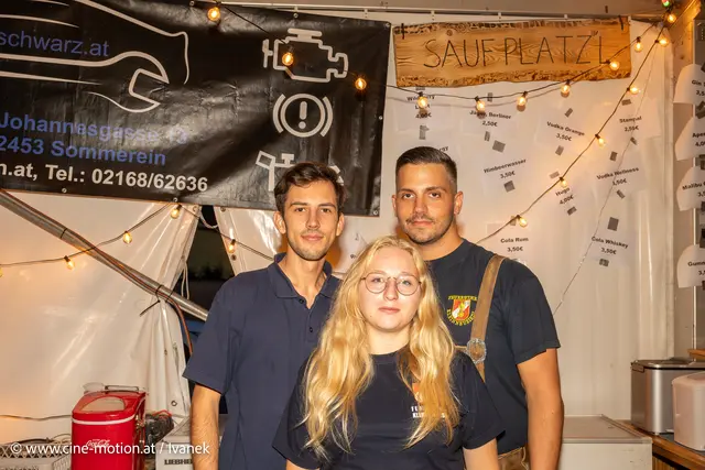 Team des Innenbarbereiches - das Saufplatzl. | Foto: www.cine-motion.at / Ivanek