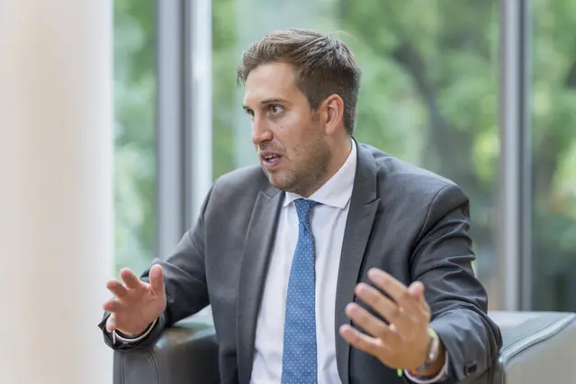 Alexander Pröll: Ziel ist es, als Staat insgesamt effizienter und schlanker zu werden. Dafür müssen wir alle drei Ebenen – Bund, Länder und Gemeinden – gemeinsam in den Blick nehmen. Aus diesem Grund wurde die Reformpartnerschaft ins Leben gerufen | Foto: Christian Leopold