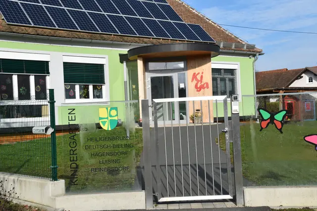 Der erst 2014 sanierte Kindergarten Hagensdorf soll nicht in das Volksschulgebäude in Heiligenbrunn siedeln. | Foto: Martin Wurglits