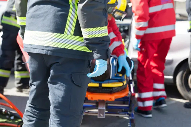 Das Unfallopfer wurde ins Krankenhaus Passau gebracht. (Symbolbild) | Foto: PantherMedia / Mihajlo Maricic
