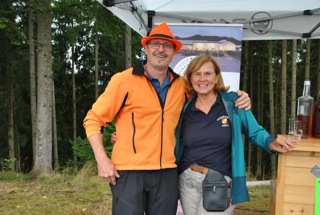 Freundlichkeit und Freundschaft schätzen die Besucher immer wieder am Team der Jasnitzer Feuerwehr.  | Foto: Tamara Himsl