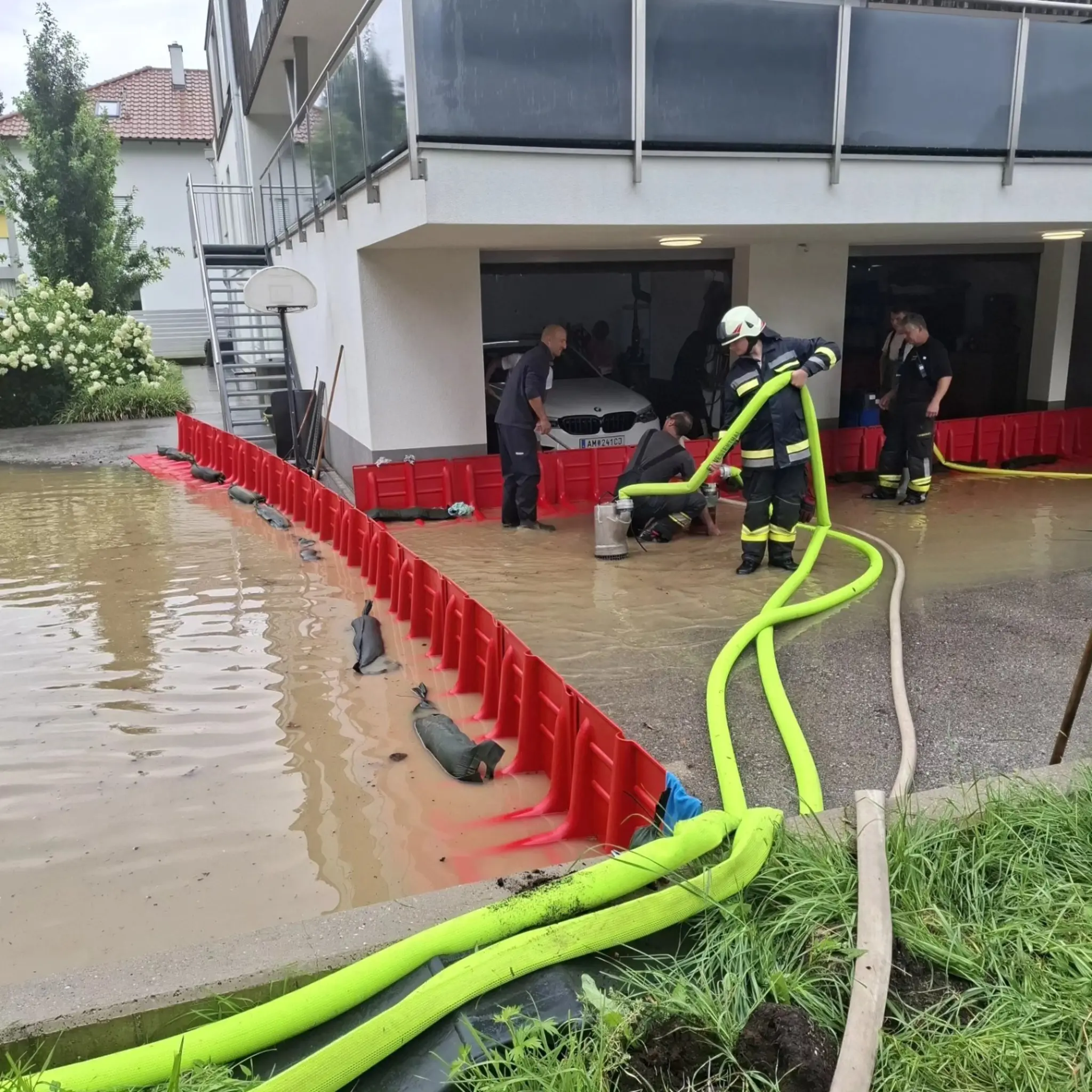 Starkregen-sorgt-f-r-zahlreiche-Feuerwehreins-tze-in-Vestenthal