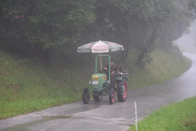 Wetterfeste Anreise | Foto: Fotos:  Hannes Reichenpfader und Emma Jelenz