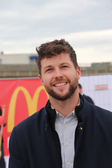 Christian Gruber wird das McDonalds Restaurant in Lieboch leiten. Der Kalsdorfer freut sich auf seine neue Aufgabe und darauf, sein Team, das aus 50 motivierten Mitarbeitern bestehen wird,  aufzubauen.  | Foto: Edith Ertl