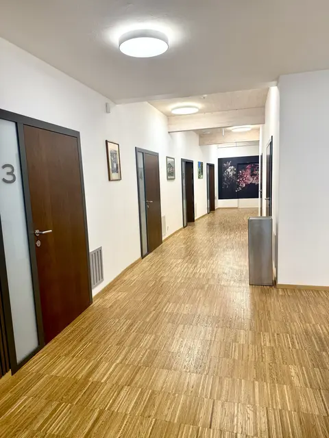 Angenehme Atmosphäre ohne Hektik, das zeichnet die neue Praxis aus. | Foto: Mohia