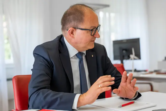 SP-Landesrat Martin Winkler übt Kritik an Landeshauptmann-Stellvertreter und Wohnbau-Referent Manfred Haimbuchner, weil der Anteil der Wohnbauförderung am Landesbudget deutlich gesunken sei. | Foto: MeinBezirk/Siegl