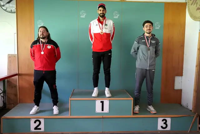 Michael Höllwarth (SG Aschau) siegte bei den Landesmeisterschaften Kleinkalibergewehr in Innsbruck im 3x20 Dreistellungskampf der Männerklasse. | Foto: Christian Kramer / TLSB