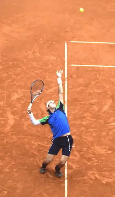 Finaler Aufschlag. | Foto: Kogler